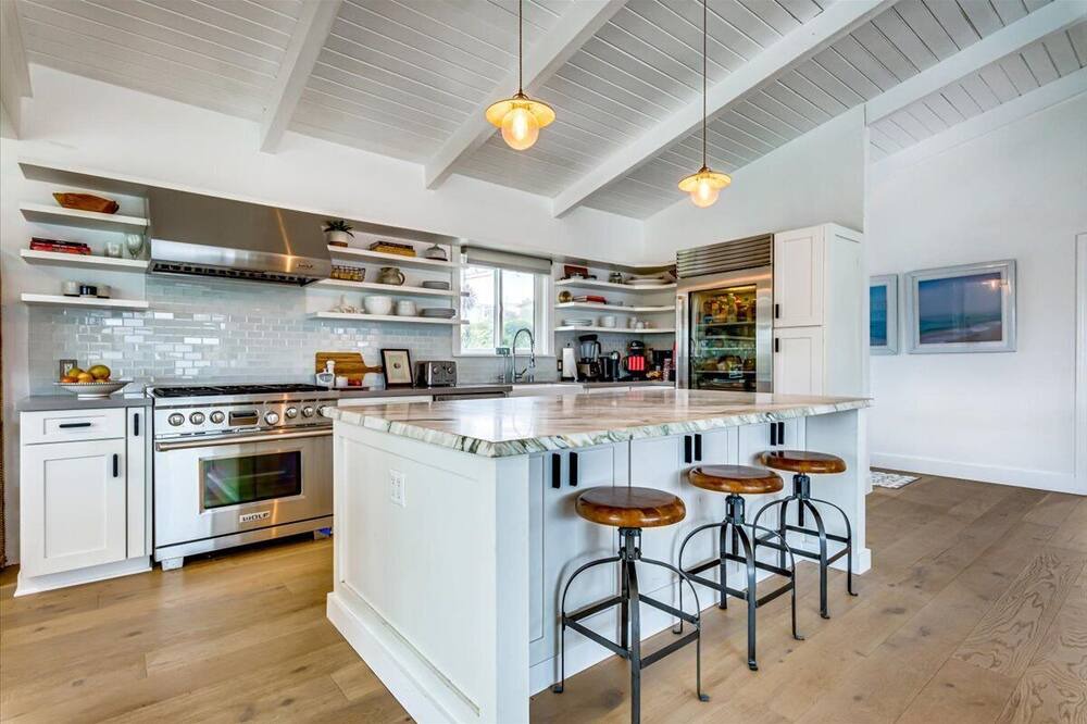 Photo of Kitchen in Hill Section