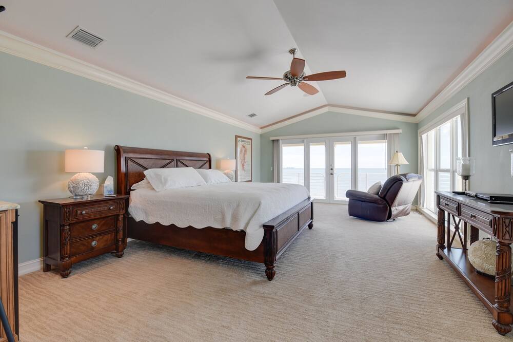 Photo of Bedroom in Summerland Key