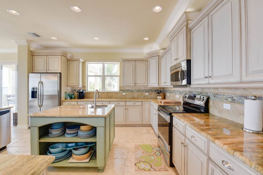 Photo of Kitchen in Summerland Key