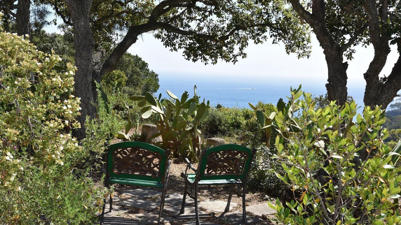 Photo of Outdoor in Naregno