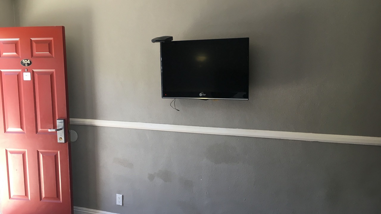 Photo of Bedroom in Bixby Knolls