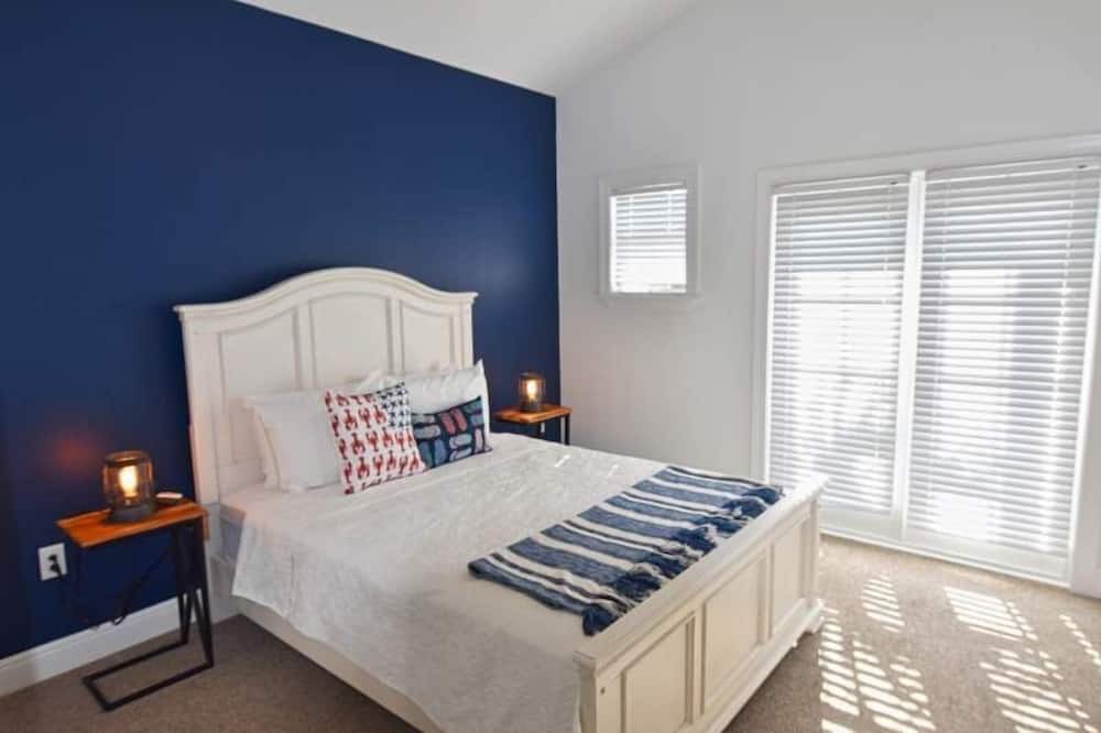 Photo of Bedroom in Islamorada