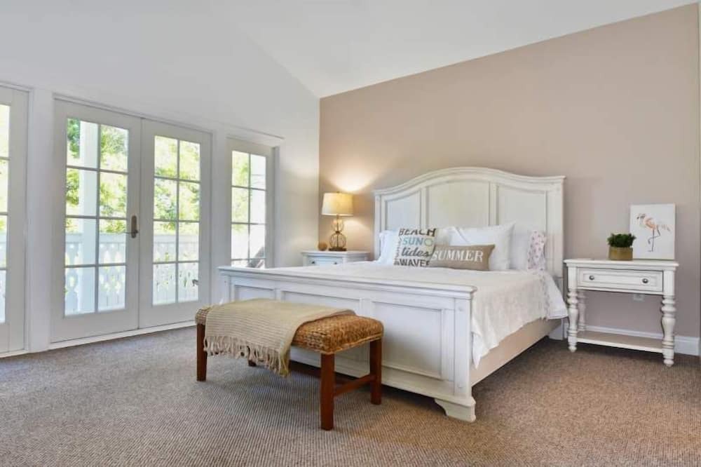Photo of Bedroom in Islamorada