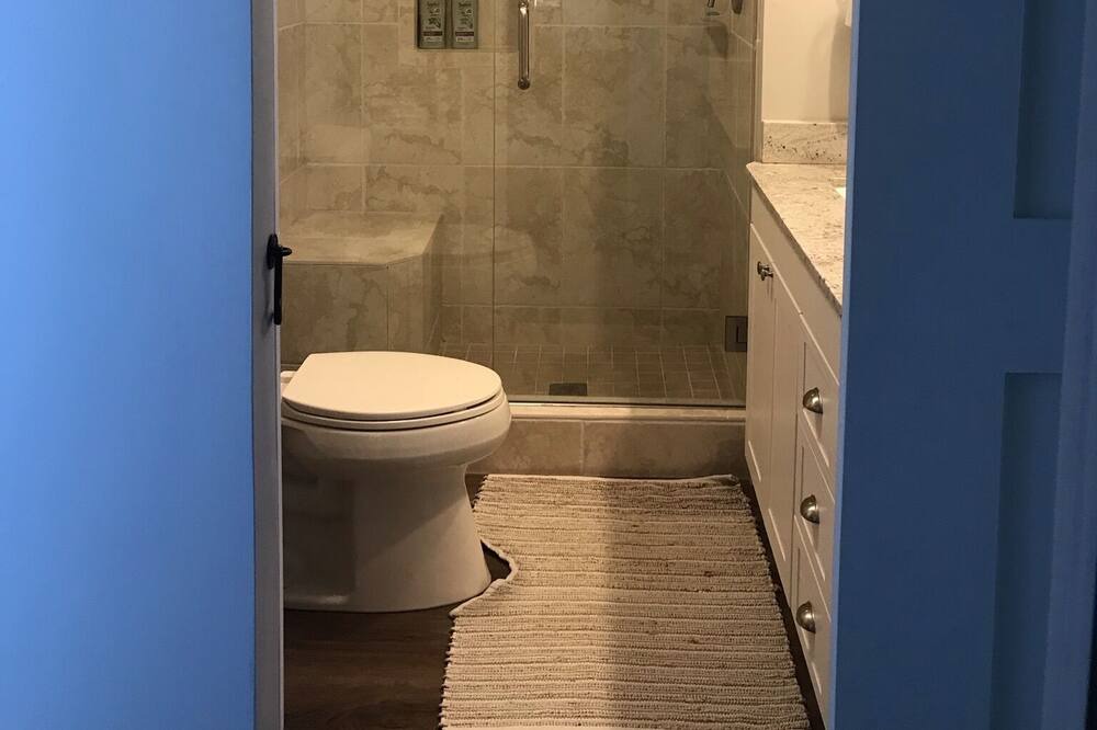 Photo of Bathroom in Little Torch Key