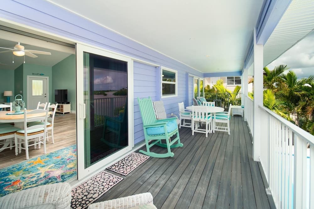 Photo of Outdoor in Breezeswept Beach Estates