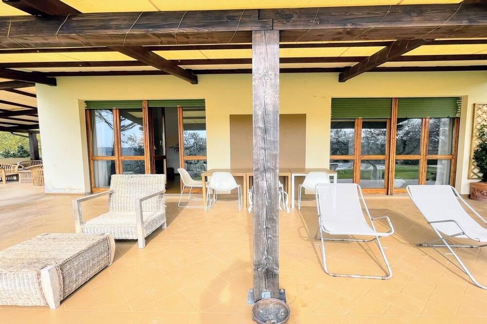 Photo of Patio Balcony in Pietrauta