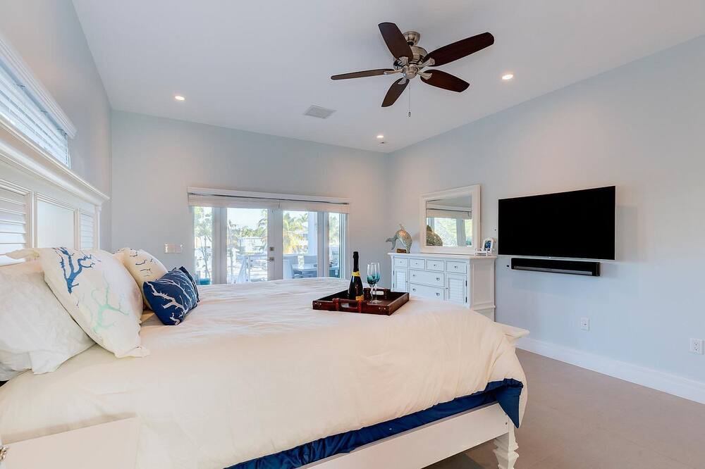 Photo of Bedroom in Twin Lakes