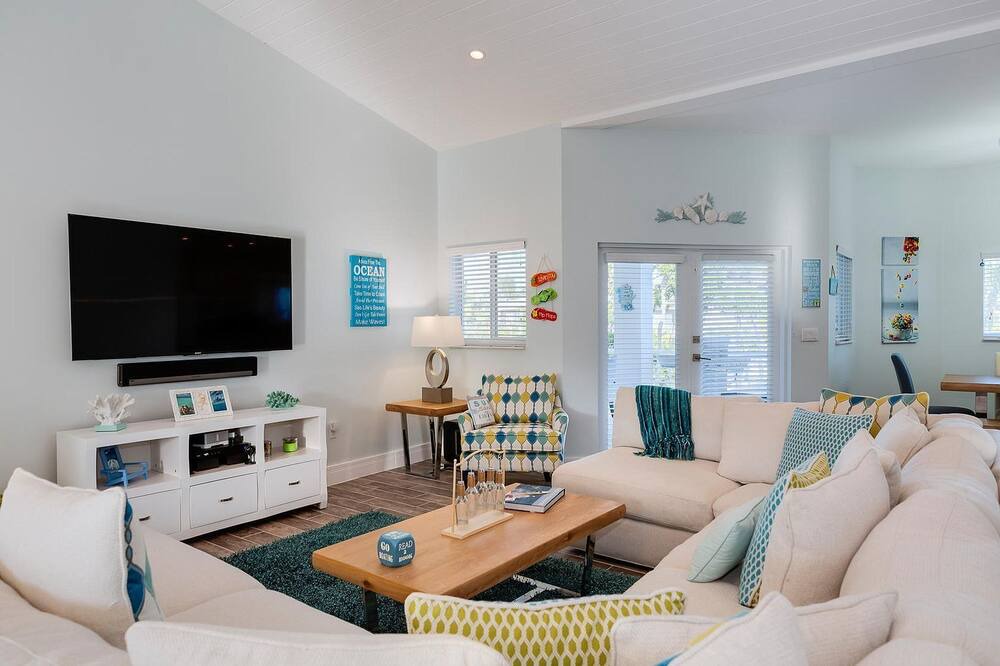 Photo of Livingroom in Twin Lakes
