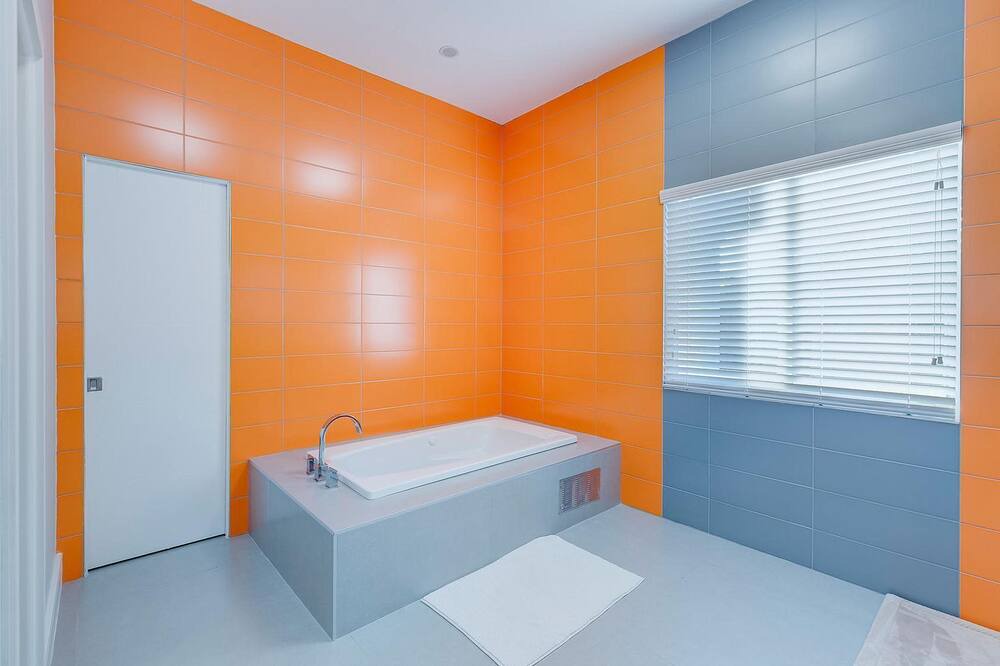 Photo of Bathroom in Twin Lakes