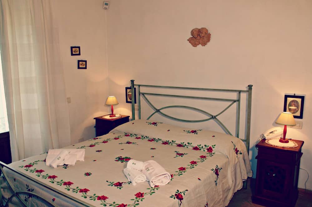 Photo of Bedroom in Sismano