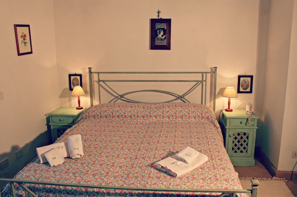 Photo of Bedroom in Sismano