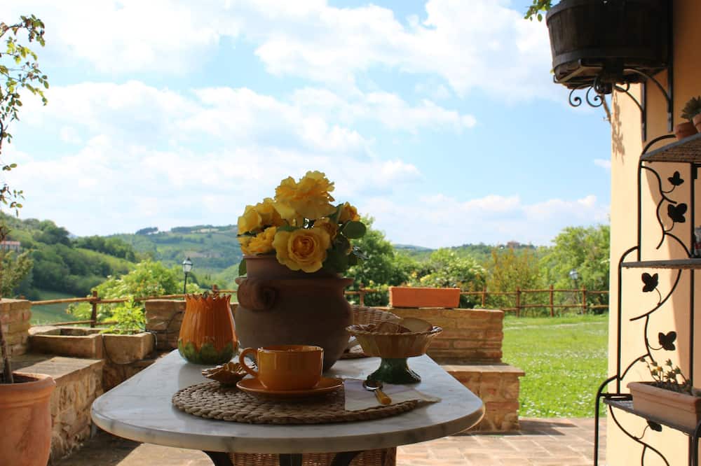 Photo of Patio Balcony in Sismano