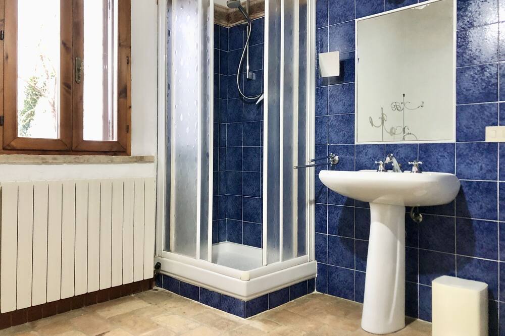 Photo of Bathroom in Montalcino