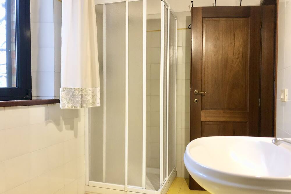Photo of Bathroom in Montalcino