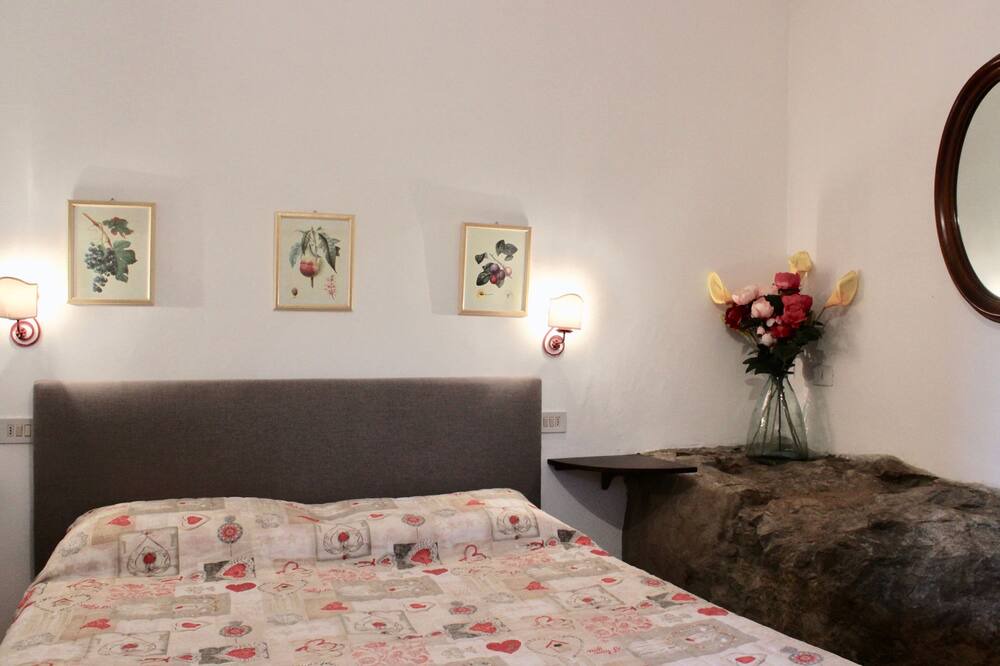 Photo of Bedroom in Castel Focognano