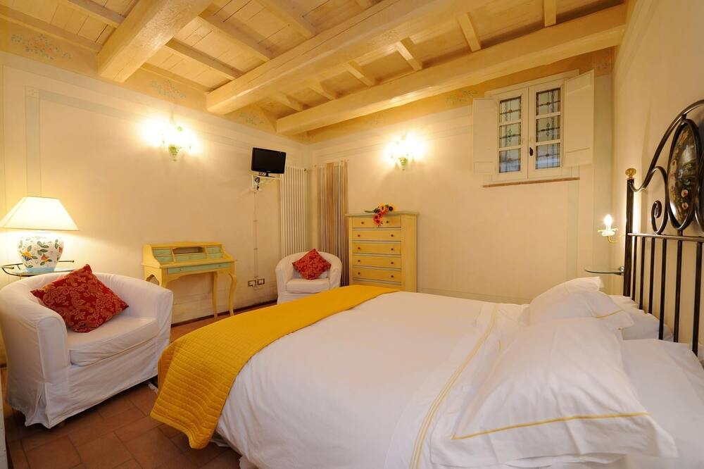 Photo of Bedroom in Scheggino