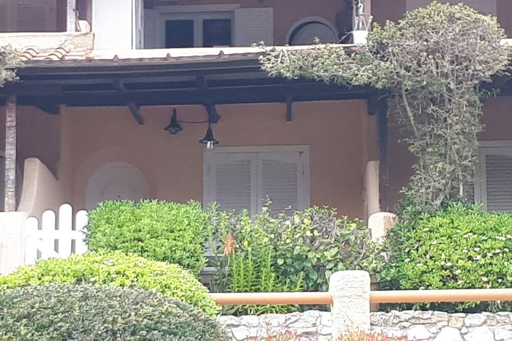 Photo of Outdoor in Mola