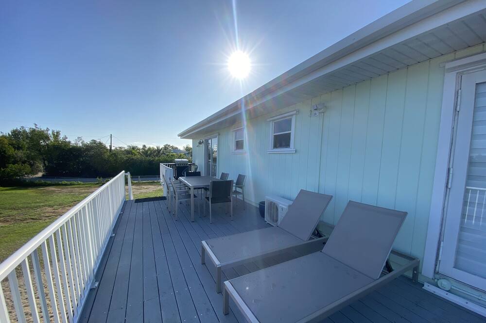 Photo of Patio Balcony in Twin Lakes