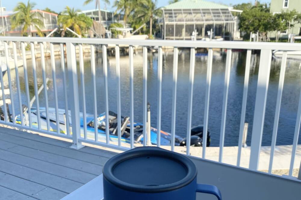Photo of Patio Balcony in Twin Lakes