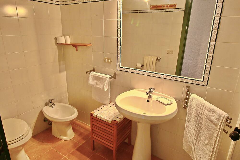Photo of Bathroom in Torgiano