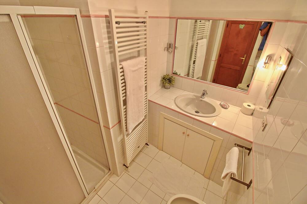 Photo of Bathroom in Torgiano