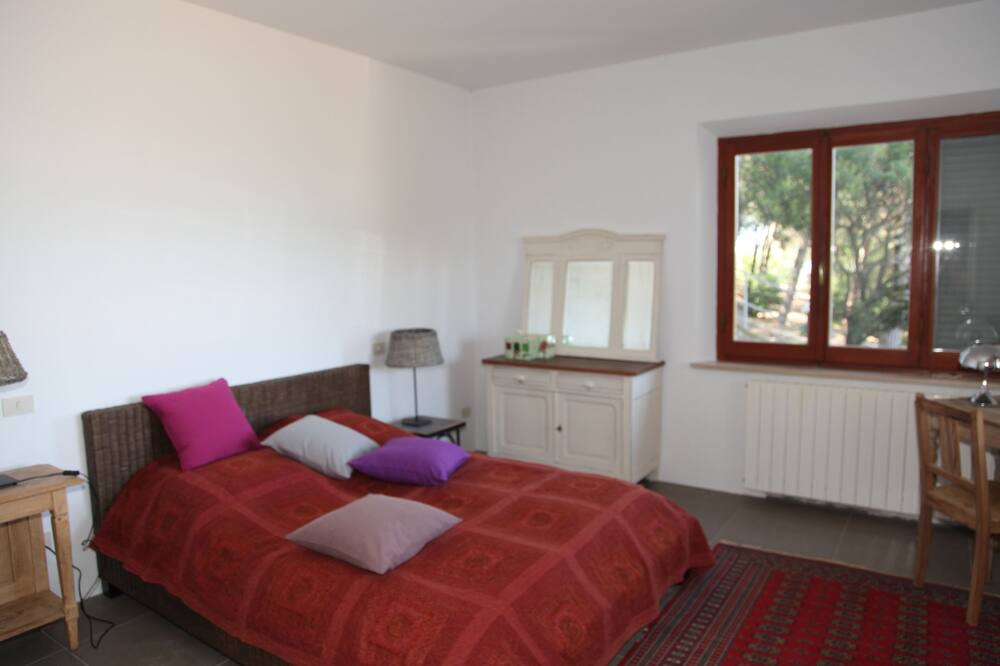 Photo of Bedroom in Portoferraio