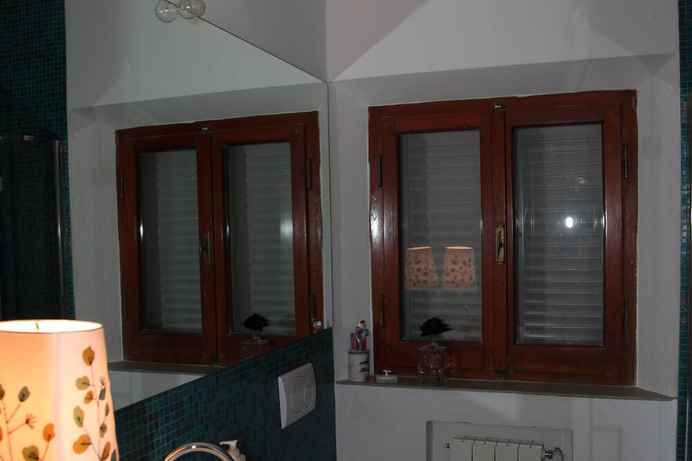 Photo of Bathroom in Portoferraio