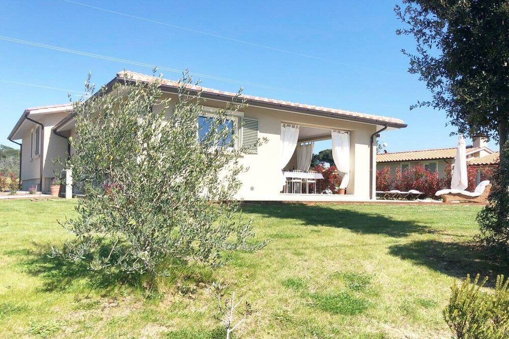 Photo of Outdoor in Cecina