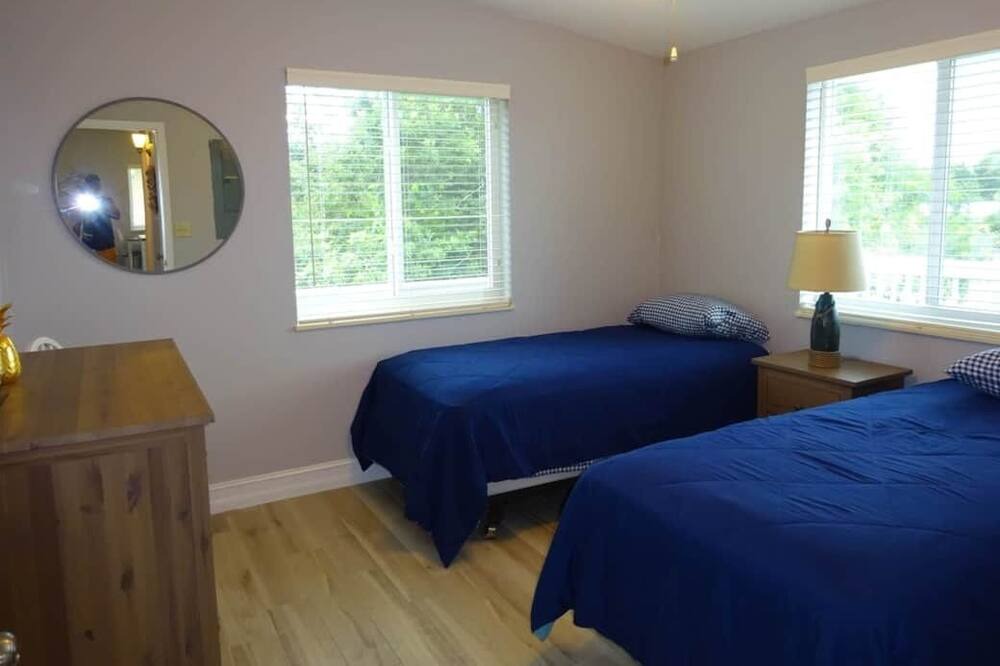 Photo of Bedroom in Port Pine Heights