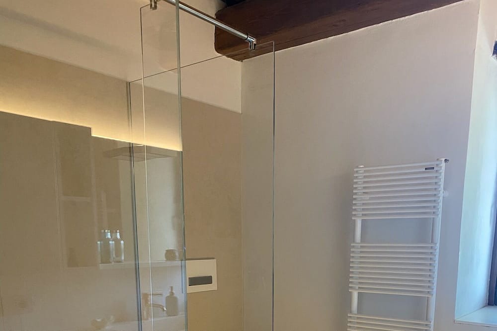 Photo of Bathroom in Colombara