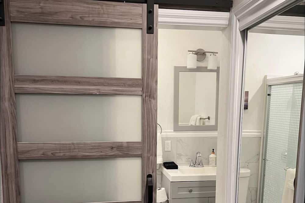 Photo of Bathroom in Central San Pedro