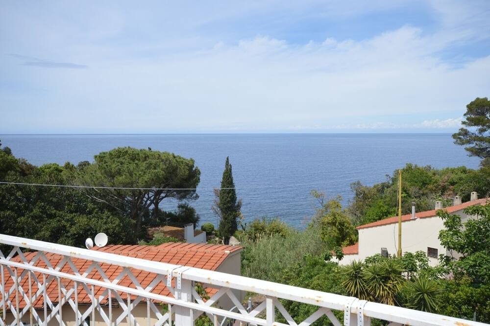 Photo of Patio Balcony in Bagno-Sprizze