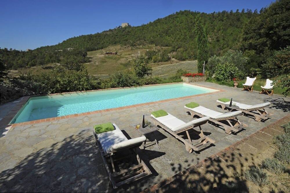 Photo of Others in Montone