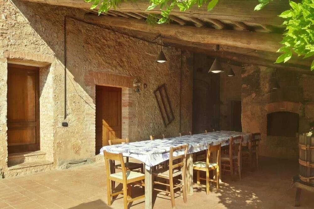 Photo of Patio Balcony in Simignano