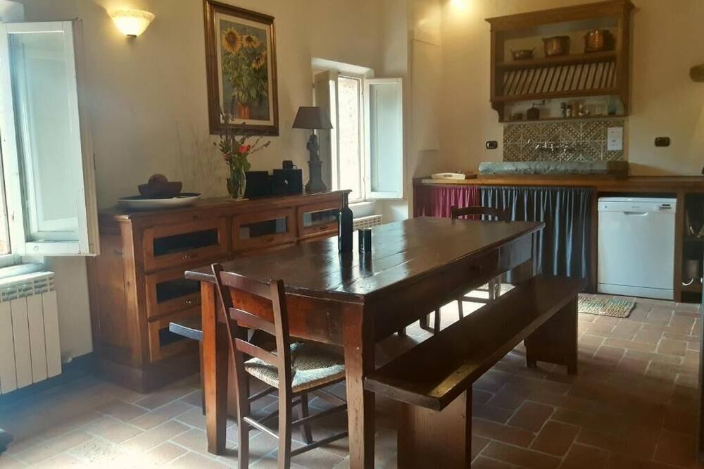 Photo of Kitchen in Simignano