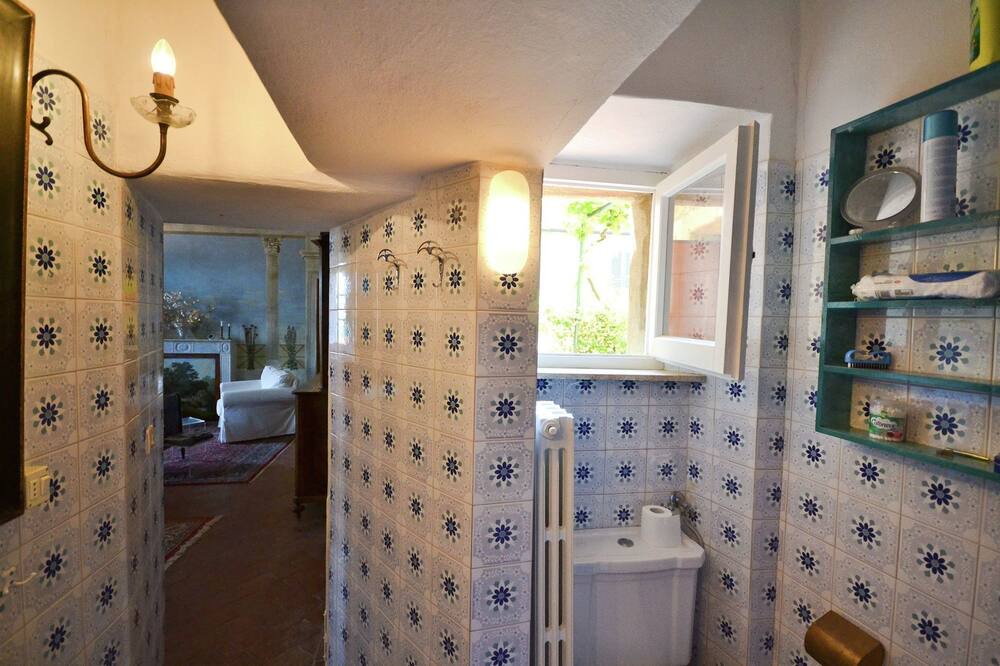 Photo of Bathroom in Montecastelli