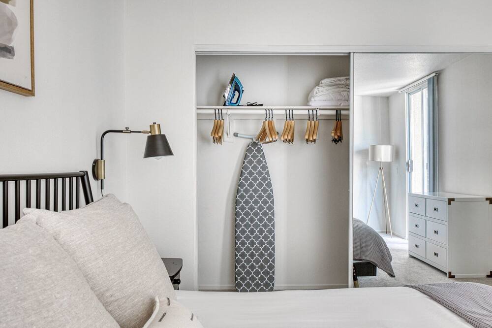 Photo of Bedroom in Los Feliz