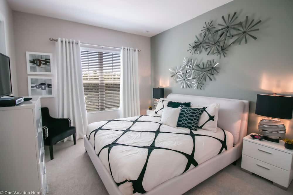 Photo of Bedroom in Crestwynd Bay