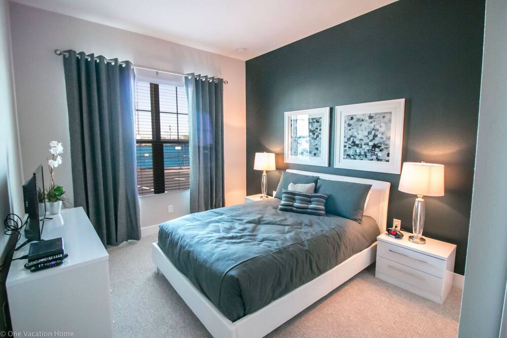 Photo of Bedroom in Crestwynd Bay