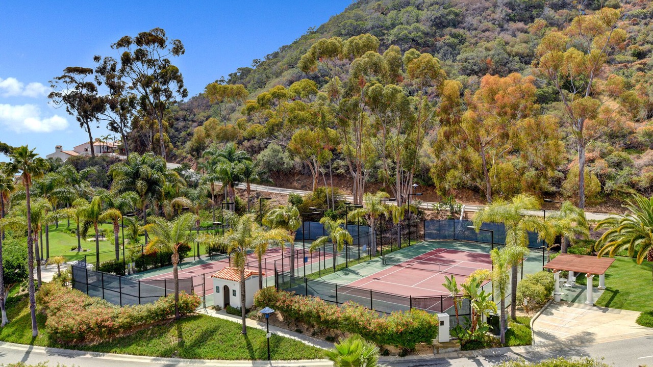 Photo of Outdoor in Avalon