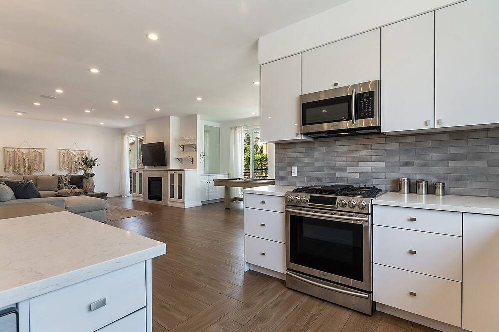 Photo of Kitchen in Pico - Robertson