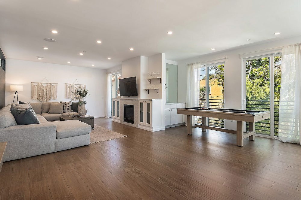 Photo of Livingroom in Pico - Robertson