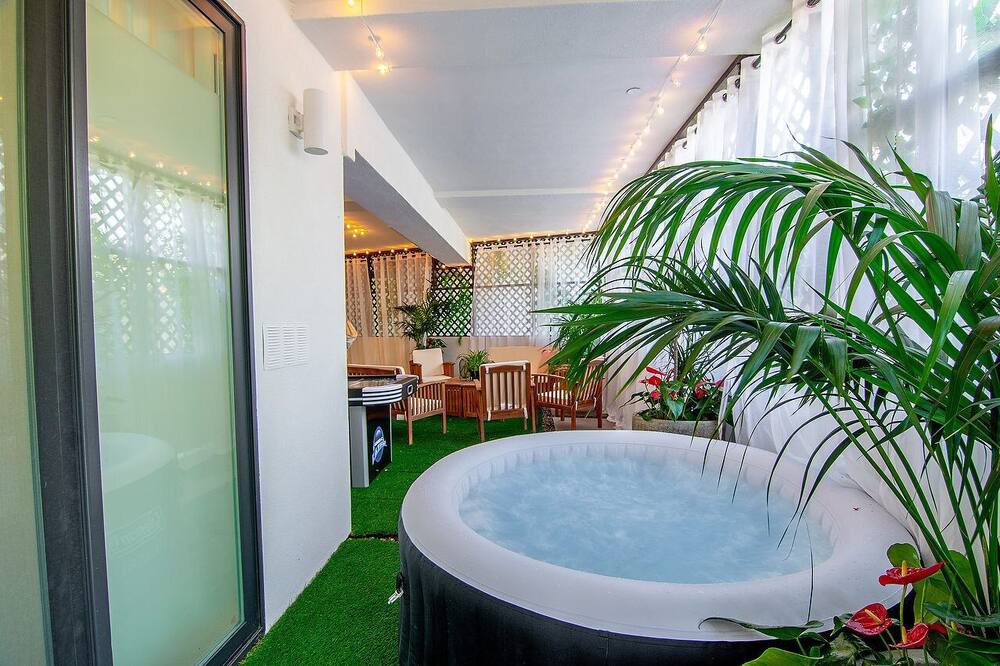 Photo of Bathroom in Pico - Robertson