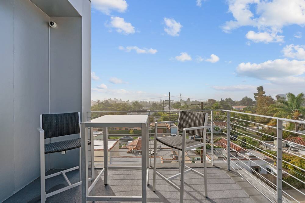 Photo of Patio Balcony in Larchmont