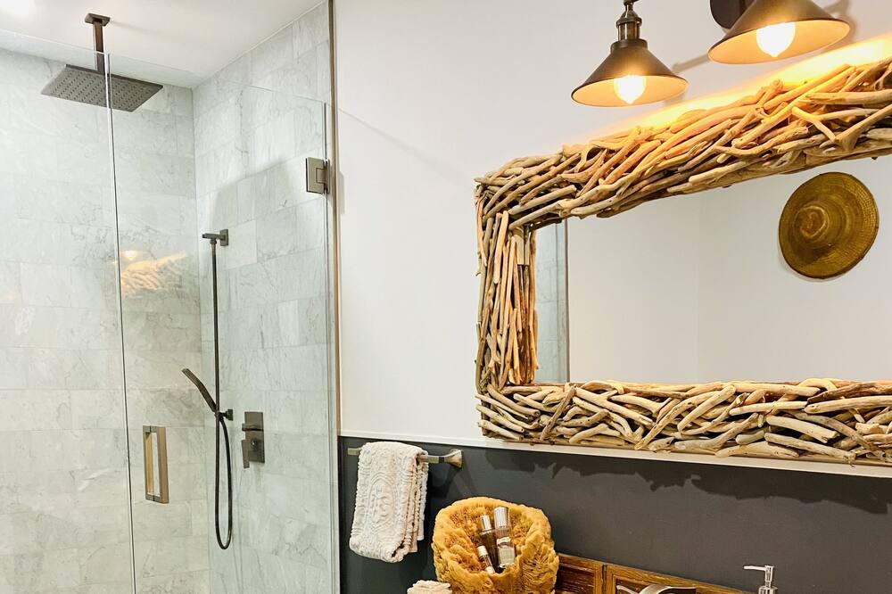 Photo of Bathroom in Old Town