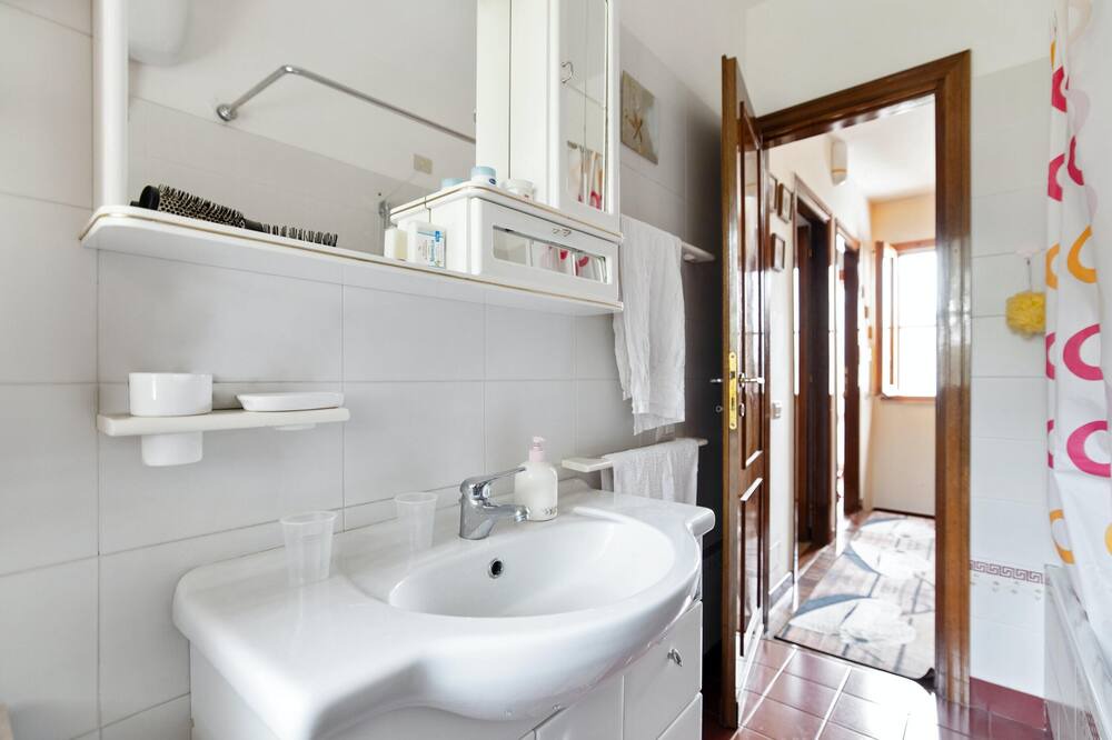 Photo of Bathroom in Sabaudia
