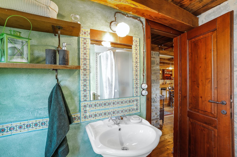 Photo of Bathroom in Roccafluvione