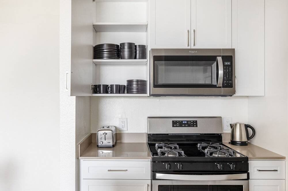 Photo of Kitchen in Los Feliz