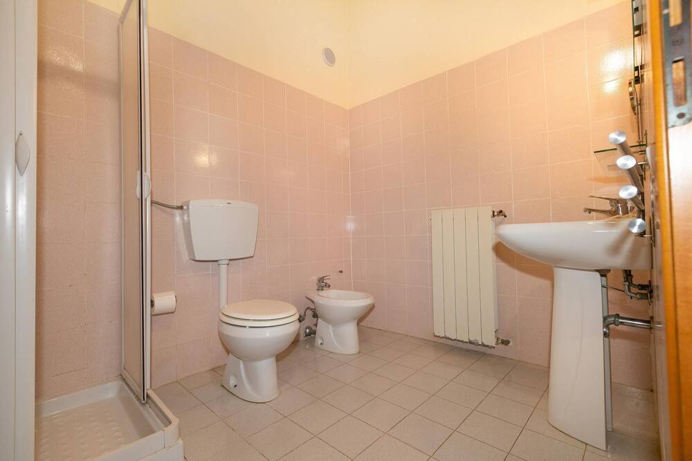 Photo of Bathroom in Bibbona