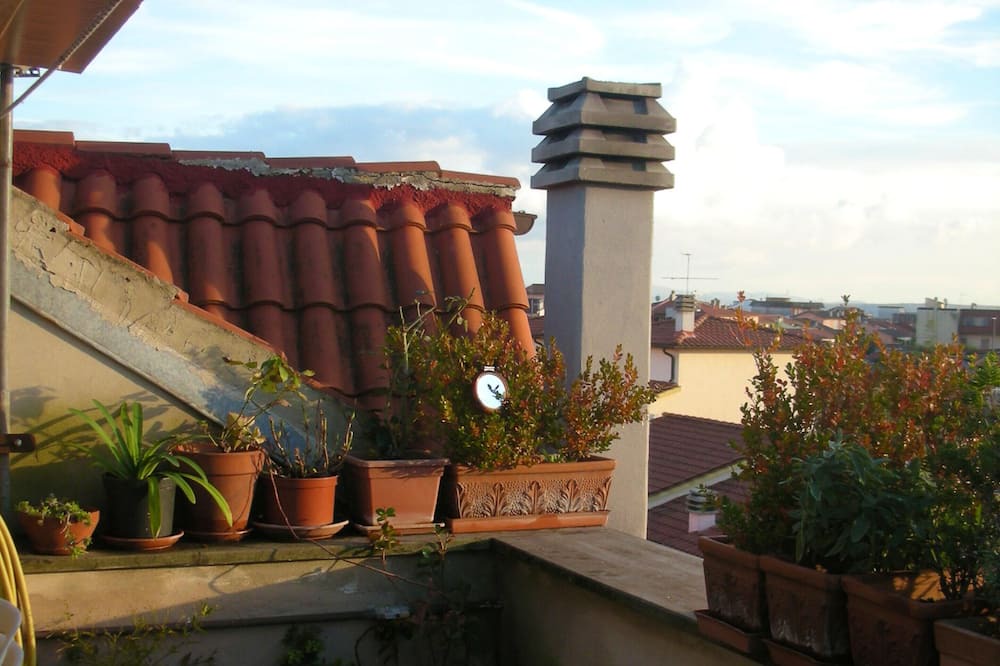 Photo of Others in Tuscania